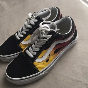 Vans Old Skool Skate Shoes (flame)